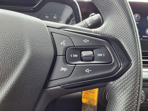Used 2024 Chevrolet Trax LS w/ LS Convenience Package FWD image 29