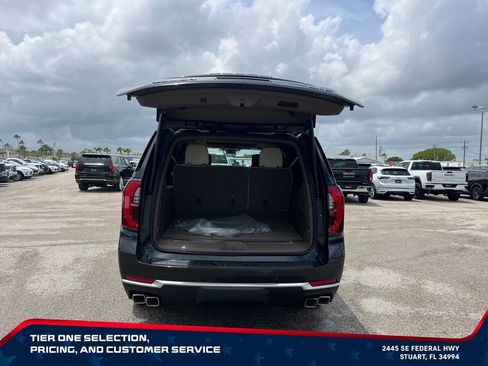 New 2026 GMC Yukon XL Denali w/ Denali Reserve Package AWD/4WD image 17