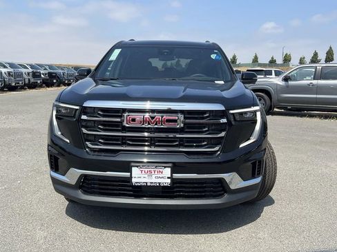 New 2025 GMC Acadia Elevation image 8