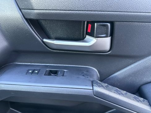 Used 2024 Toyota Tacoma TRD Sport w/ TRD Sport Upgrade Package image 19