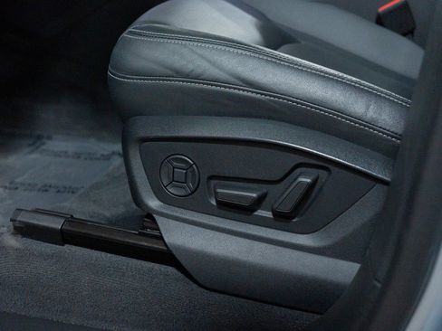 Used 2019 Audi Q8 Prestige w/ Towing Package image 18