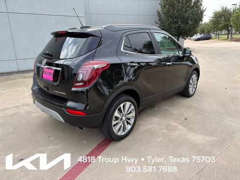 Used 2020 Buick Encore Preferred w/ Safety Package FWD image 10
