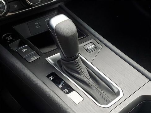 New 2026 Nissan Kicks S image 31