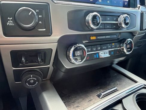 Used 2022 Ford F250 Lariat w/ Lariat Ultimate Package image 16