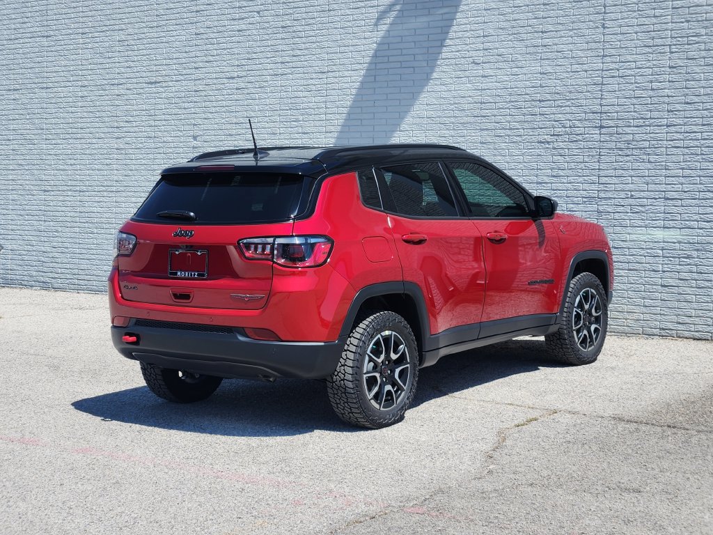New 2026 Jeep Compass Trailhawk AWD/4WD image 4