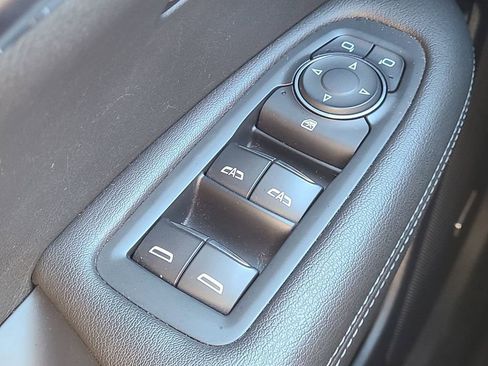 Used 2021 Cadillac XT6 Luxury image 32