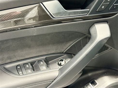 Used 2023 Audi SQ5 Premium Plus image 16