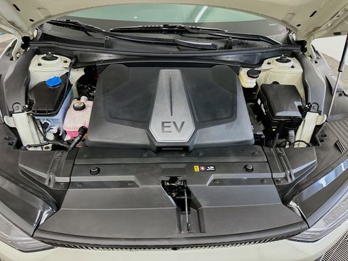 Used 2024 Kia EV6 Wind w/ Wind Technology Package AWD/4WD image 35