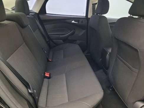 Used 2018 Ford Focus SEL image 19