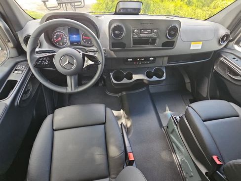 New 2026 Mercedes-Benz Sprinter 2500 image 10