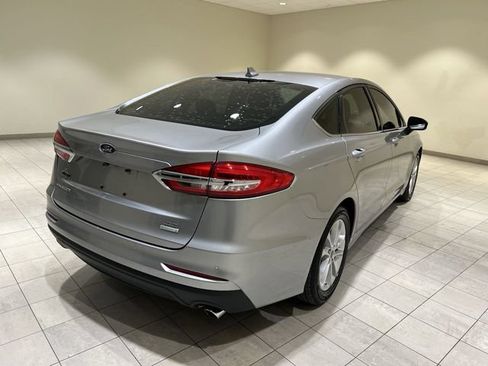 Used 2020 Ford Fusion SE FWD image 5