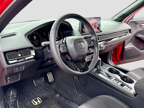 Used 2023 Honda Civic Sport image 4