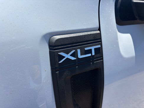 New 2025 Ford Maverick XLT w/ XLT Luxury Package AWD/4WD image 22