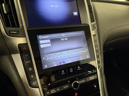 Used 2021 INFINITI Q60 3.0t Luxe w/ Cargo Package RWD image 21