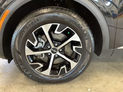 Certified 2023 Kia Sportage EX w/ EX Premium Package AWD/4WD image 29