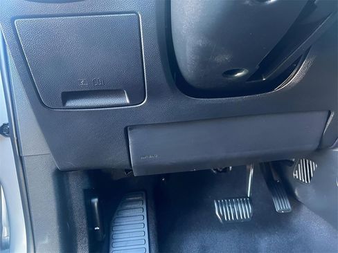 Used 2023 Ford Edge SEL image 19