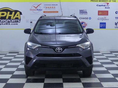 Used 2016 Toyota RAV4 LE FWD image 2