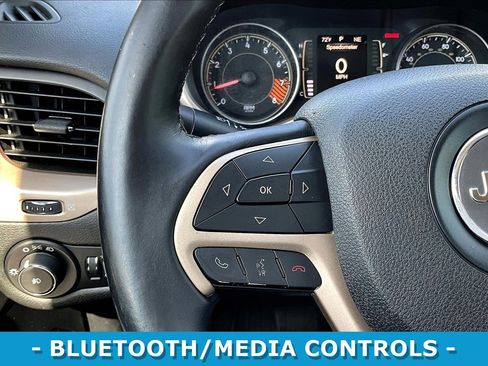 Used 2014 Jeep Cherokee Latitude AWD/4WD image 11