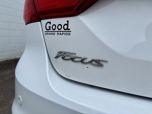 Used 2014 Ford Focus SE FWD image 20