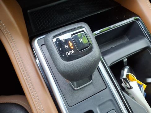 Used 2024 Nissan Pathfinder Platinum w/ Cargo Package image 23