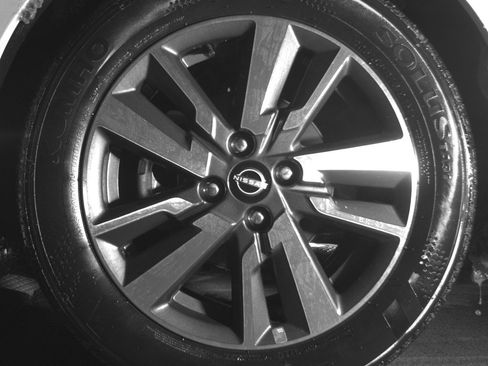 Used 2025 Nissan Versa SV image 12