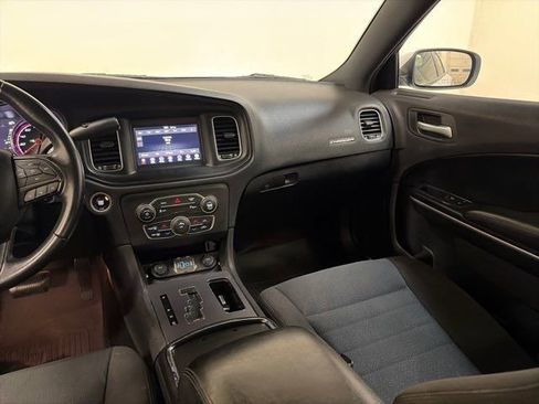 Used 2019 Dodge Charger Police w/ Street Appearance Group image 30
