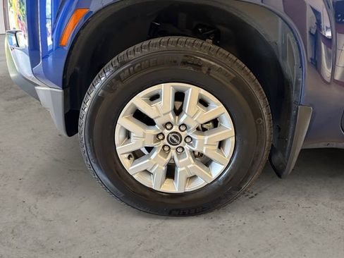 Used 2023 Nissan Frontier SV w/ SV Convenience Package AWD/4WD image 15