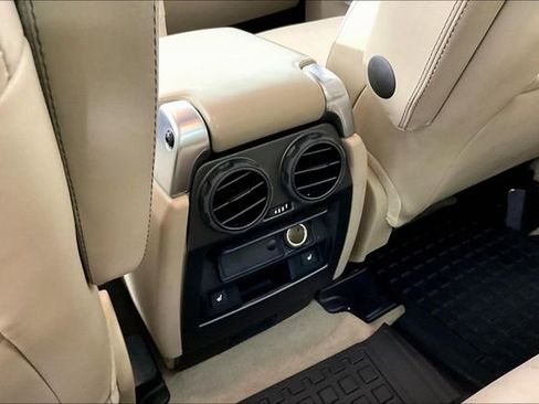 Used 2016 Land Rover LR4 HSE LUX image 9