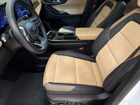 Used 2026 Chevrolet Equinox ACTIV w/ Convenience Package III AWD/4WD image 19
