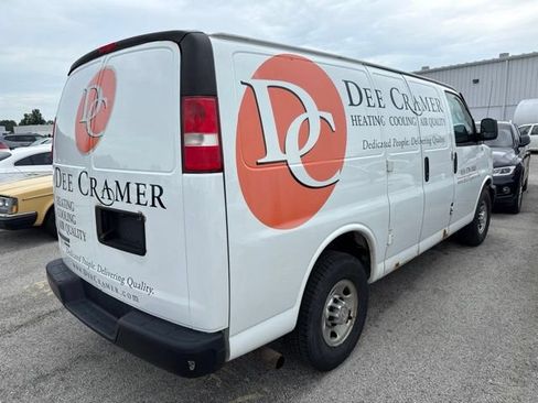Used 2016 Chevrolet Express 2500 RWD image 6