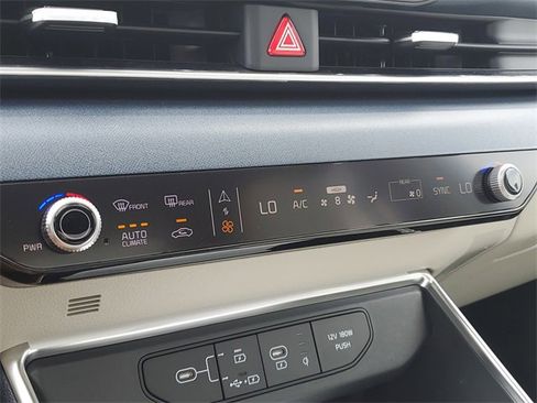 New 2026 Kia Carnival SX image 29