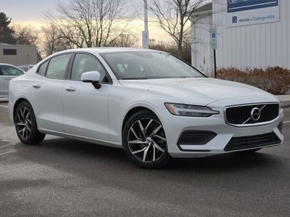 Used 2020 Volvo S60 T5 Momentum