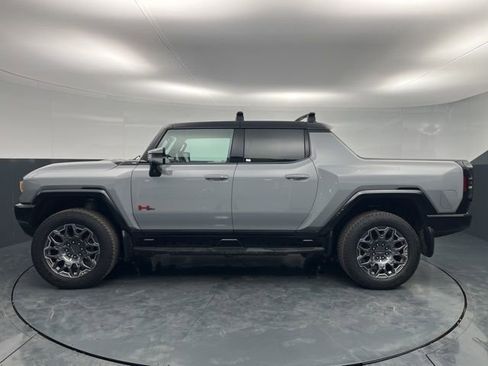 Used 2024 GMC Hummer EV 3X w/ LPO, Sport Package AWD/4WD image 4