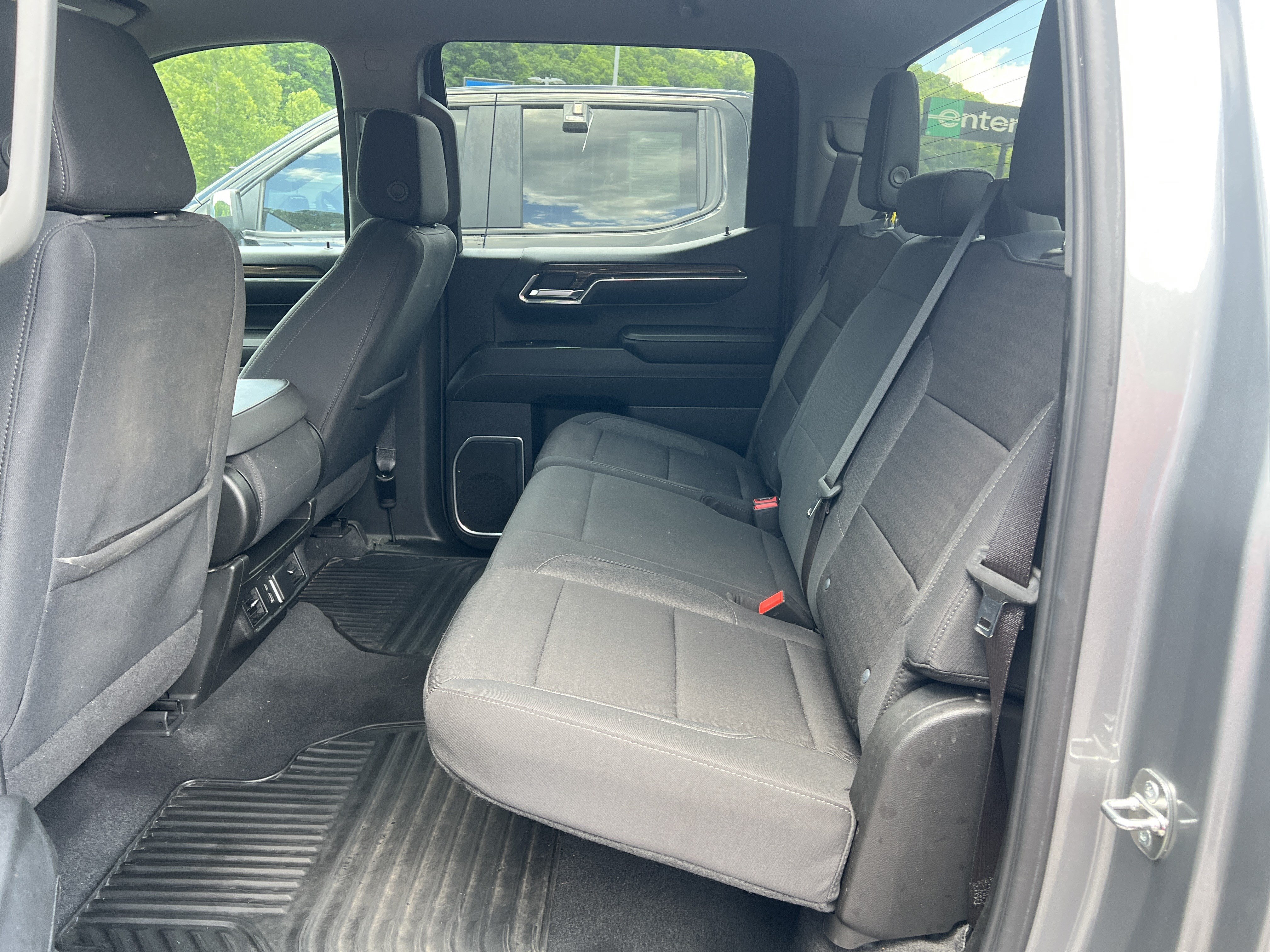 Used 2024 Chevrolet Silverado 1500 LT AWD/4WD image 12