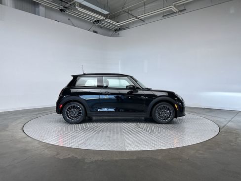 New 2026 MINI Cooper S image 10