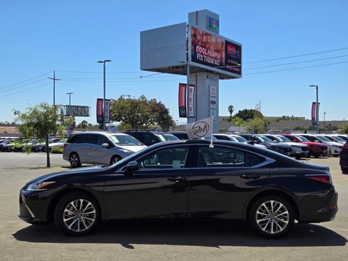 Used 2025 Lexus ES 350 FWD image 4