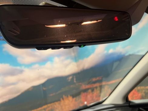 Used 2022 Subaru Crosstrek 2.0i Premium w/ Moonroof Package image 41