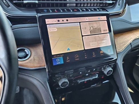 Used 2023 Jeep Grand Cherokee Summit image 28