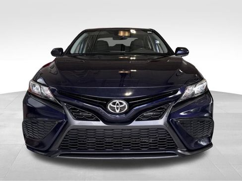Used 2021 Toyota Camry SE FWD image 2
