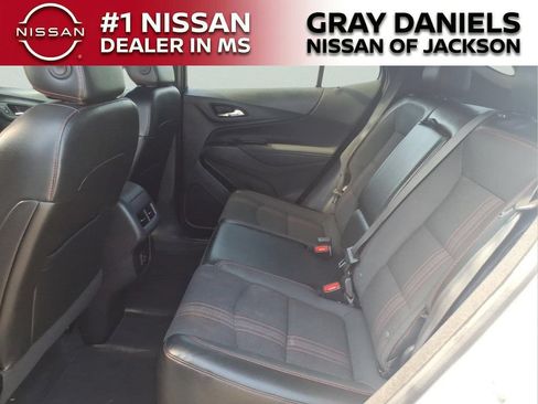 Used 2023 Chevrolet Equinox RS FWD image 25