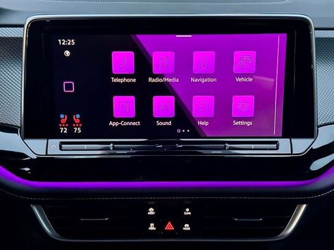 New 2026 Volkswagen Atlas Cross Sport SEL Premium R-Line image 25