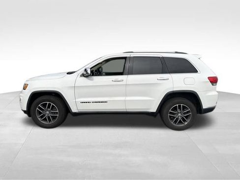 Used 2017 Jeep Grand Cherokee Limited AWD/4WD image 9