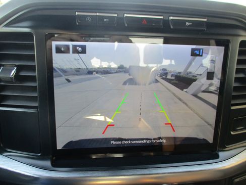 Used 2022 Ford F150 Lariat RWD image 19
