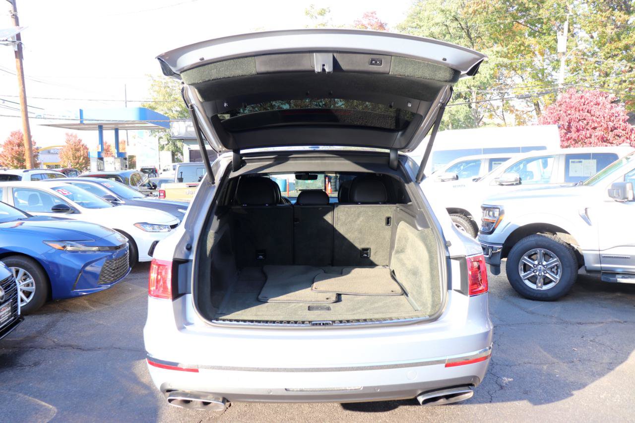 Used 2018 Bentley Bentayga AWD/4WD image 70