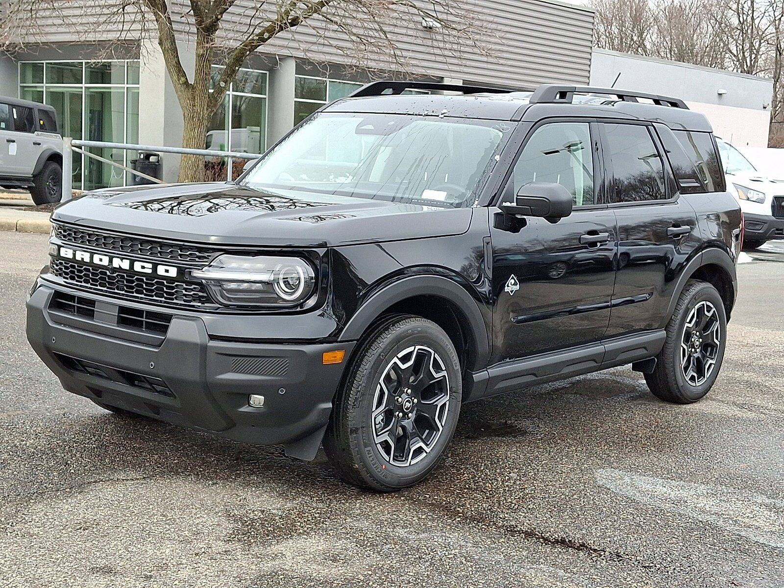New 2026 Ford Bronco Sport Outer Banks w/ Outer Banks Tech Package+ AWD/4WD image 3