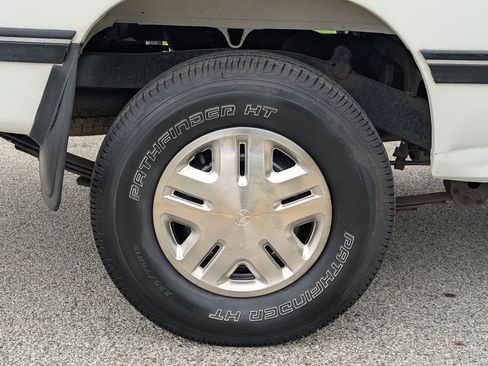 Used 1995 Toyota T100 DX RWD image 35