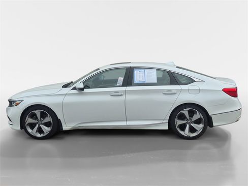 Certified 2019 Honda Accord Touring image 7