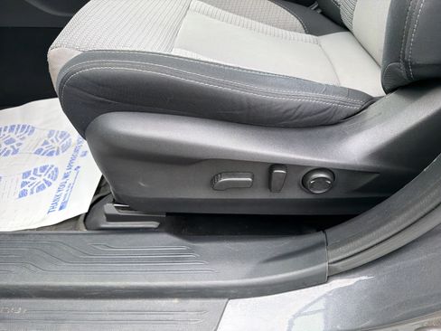 Used 2022 Subaru Outback Premium AWD/4WD image 12