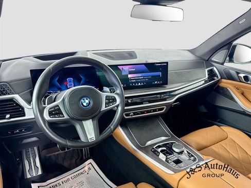 Used 2024 BMW X5 xDrive50e w/ M Sport Package AWD/4WD image 30