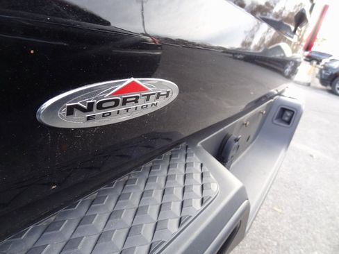 Used 2020 Jeep Gladiator Overland image 6